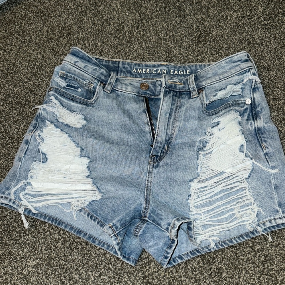 American Eagle Mom Short